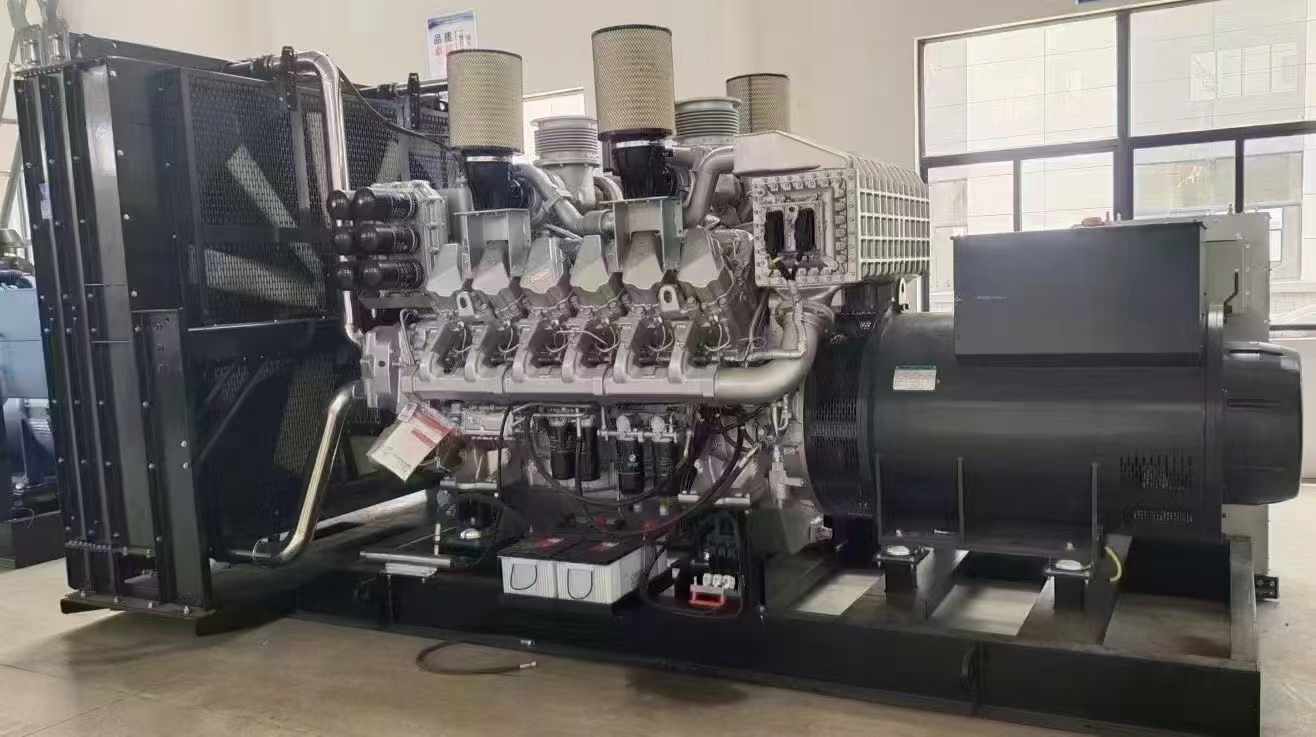新巴尔虎右800KW柴油发电机组可以带动多少kw的设备？