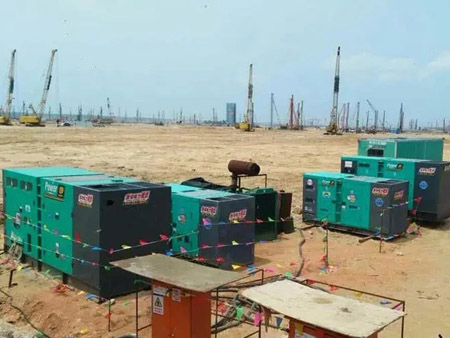 新巴尔虎右测量水冷式机油散热器密封件尺寸的具体步骤是什么？