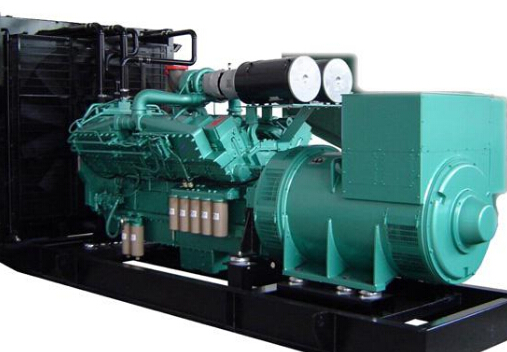 新巴尔虎右冬季柴油发电机组启动前应进行哪些预热操作？